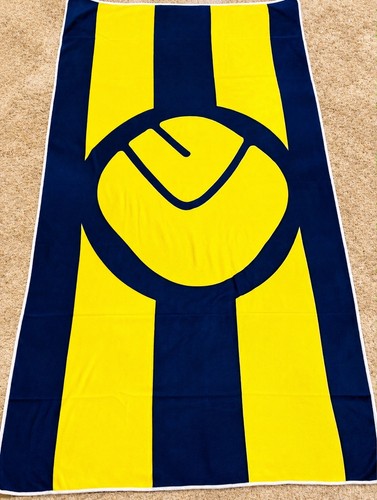 Leeds united beach towel 160cm - leeds,